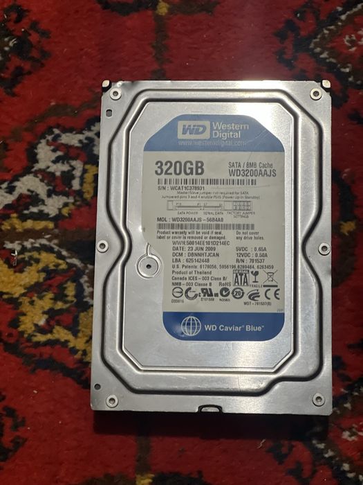 Hdd 320gb сотилади