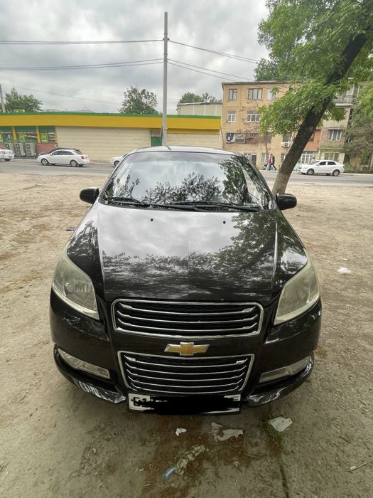 Нексия 3  автомат 2017 срочно сотилади