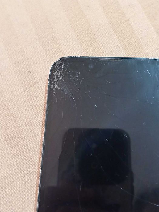 iPhone 13 mini. Може и коментар по ценат!