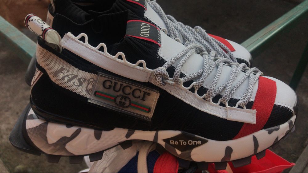 Adidasi Marimea 43 gucci