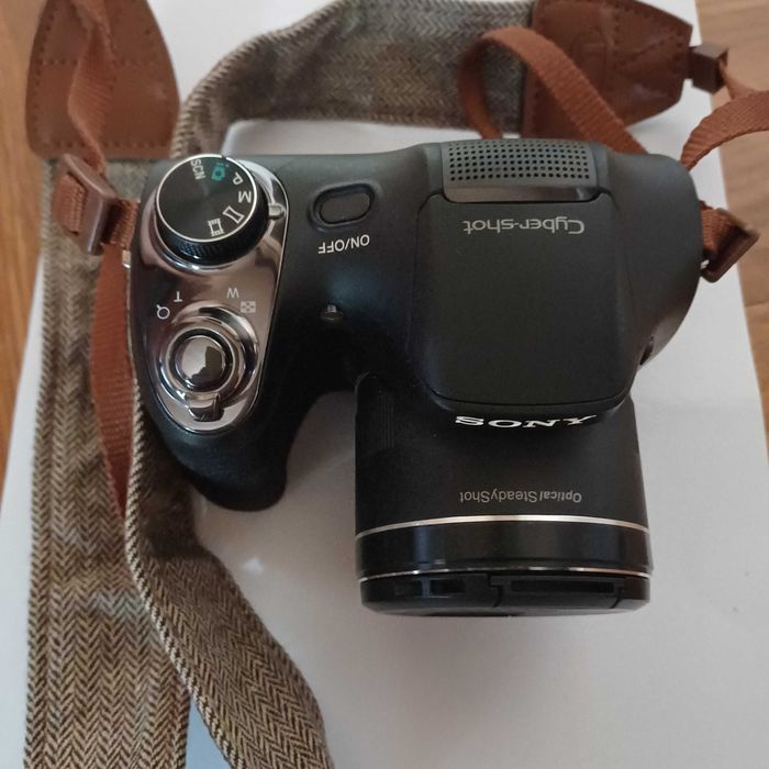 Фотоапарат Sony dsc-h300