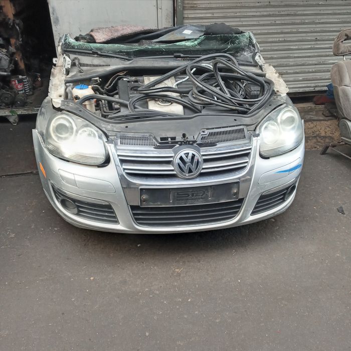 Двс мотор двигатель на Volkswagen Jetta 2.0 Turbo