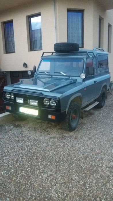 Vând Aro 243 an 2000, motor și cutie Isuzu 2.8 tdi.