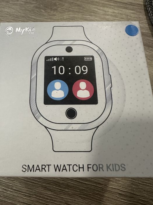 MyKi 4 smart watch