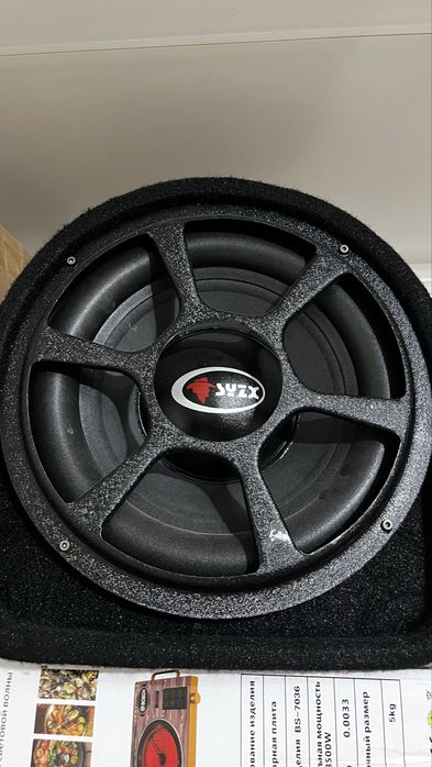 Саббуфер почти новый