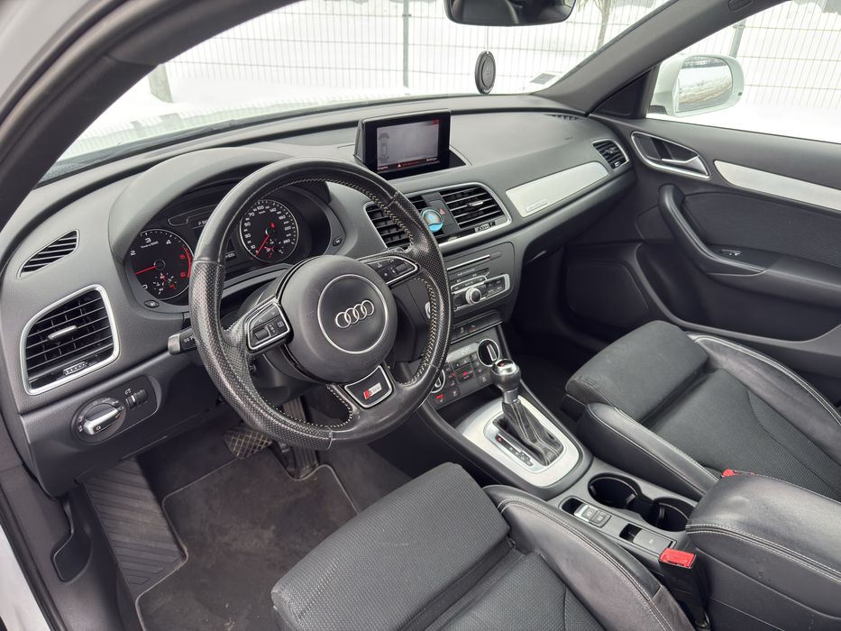 Audi Q3 // S-line // 184 cp // Quattro