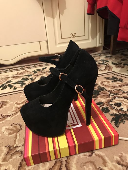 Туфли замшевый каблук