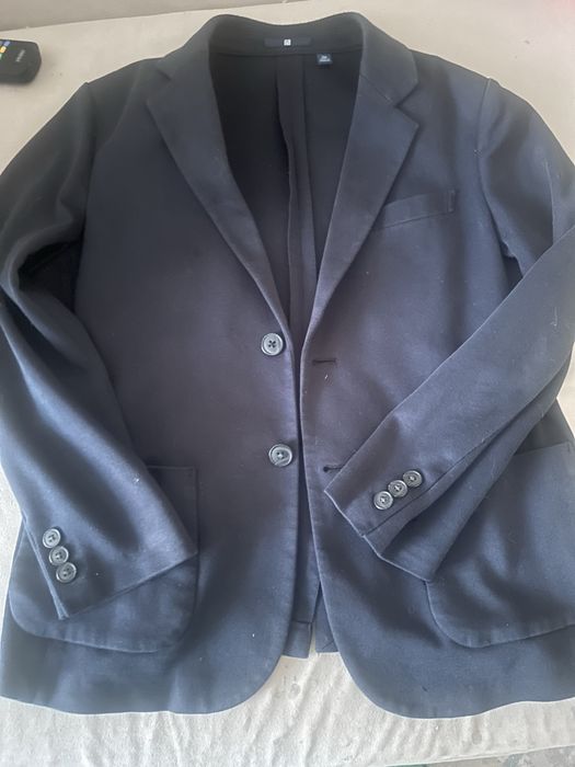 Продам школьный пиджак uniqlo