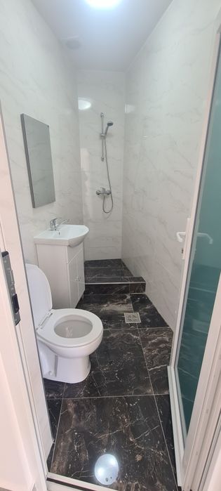 Inchiriez spațiu comercial