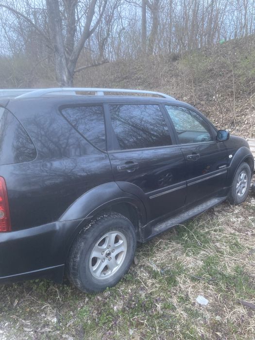 SsangYong Rexton 2.7cdi на части