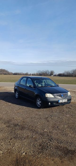 Vând Dacia Logan 2005