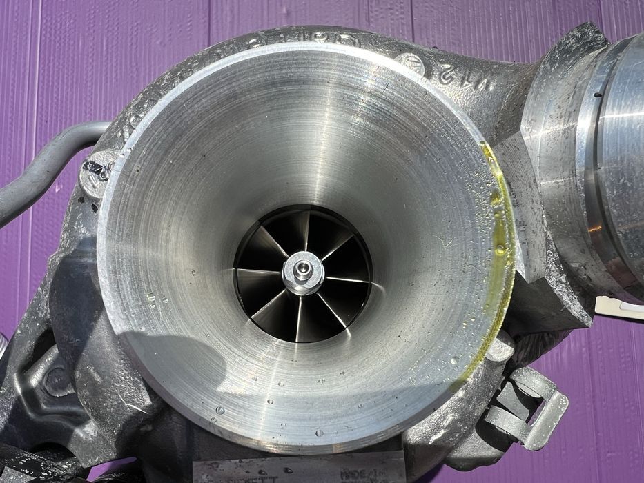 Turbosuflanta BMW 8579212
