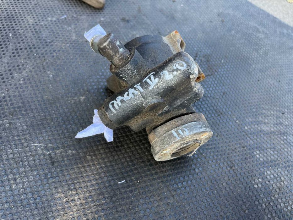 Хидравлична помпа Vw Passat b3 2.0 115кс