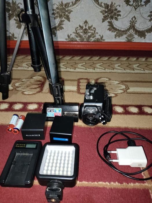 Цифровая видеокамера