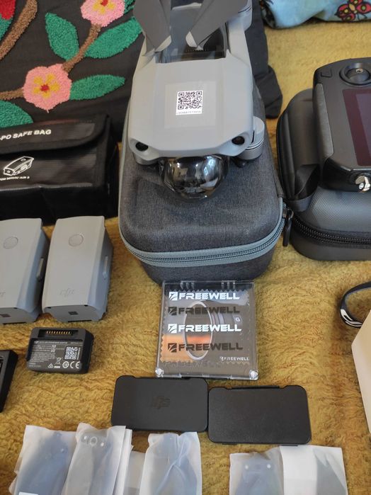 Дрон DJI AIR2 + екстри