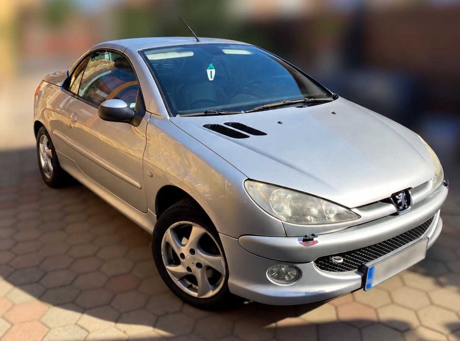 Peugeot 206 CC 1.6 Benzină 109 CP | 2004 | 152.922 km | Cabrio