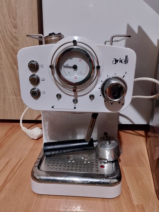 Кафе машина запазена