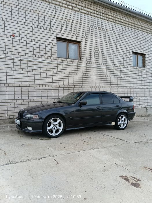 Продам BMW 320i e36
