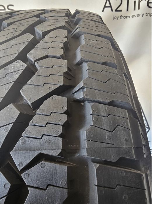 Bridgestone  R17 265 / 65