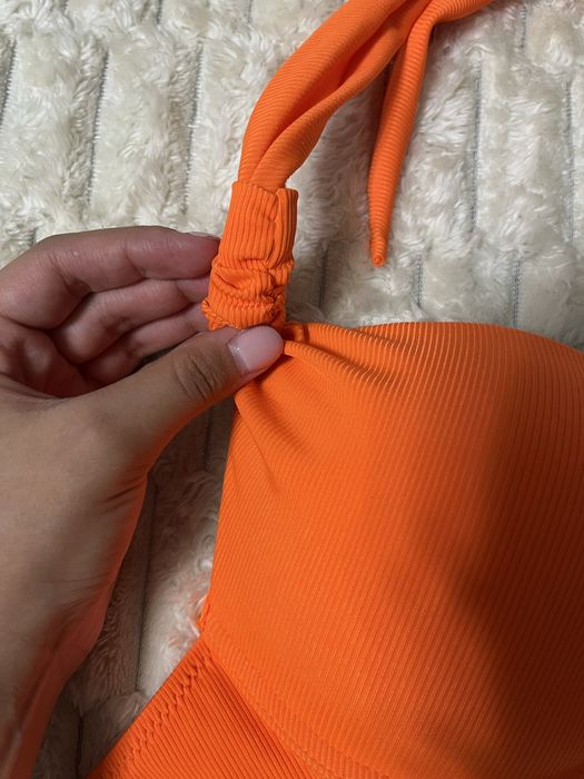 Продам новый купальник с 2 вариантами плавок