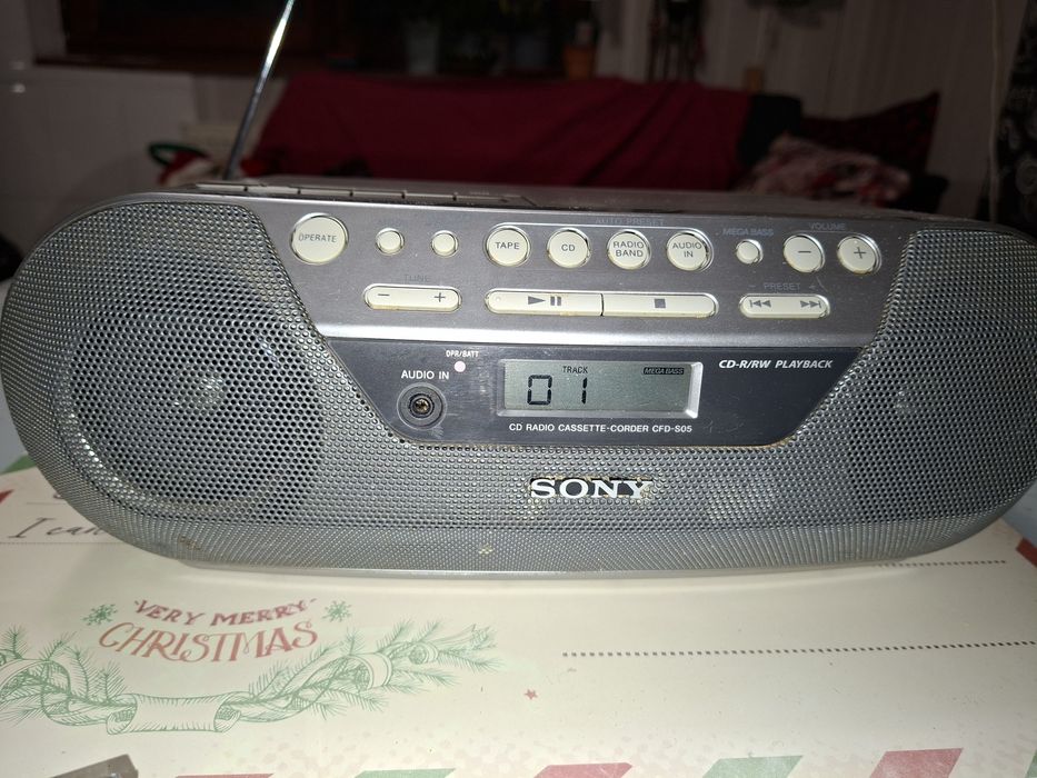Radiocasetofon Sony, CD-RW playback, sunet  Stereo, perfect funcțional