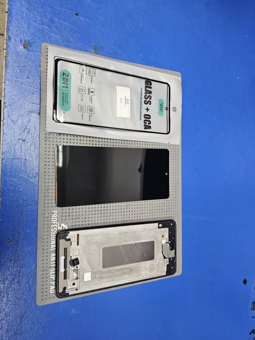 Sticla Samsung A72  , 220lei ,2-4h