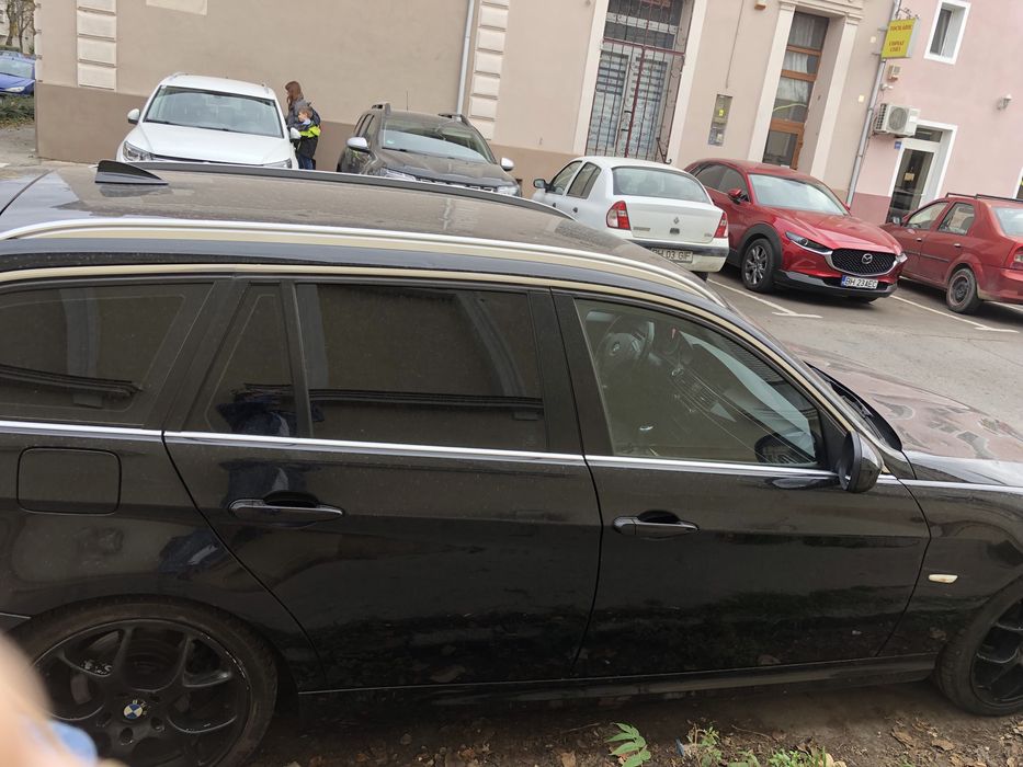 Vand masina bmw mai multe detalii la nr de tell