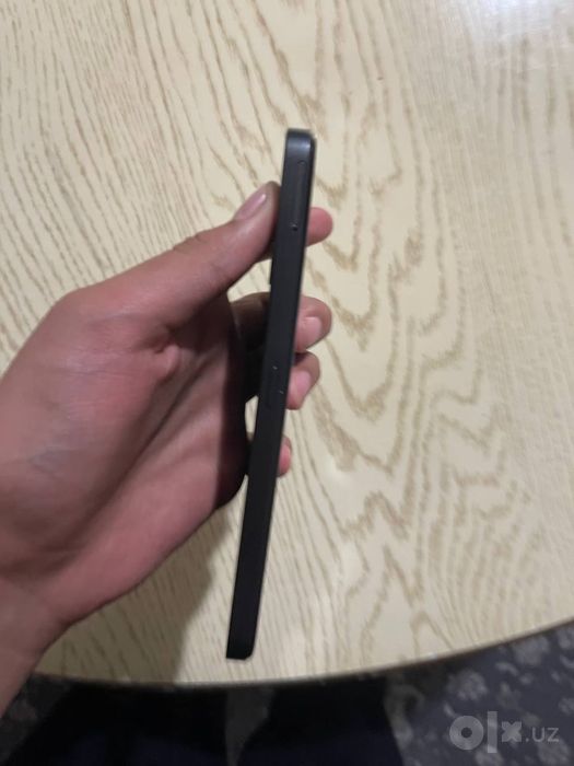 Ajib I 1 64 GB xolati ortacha