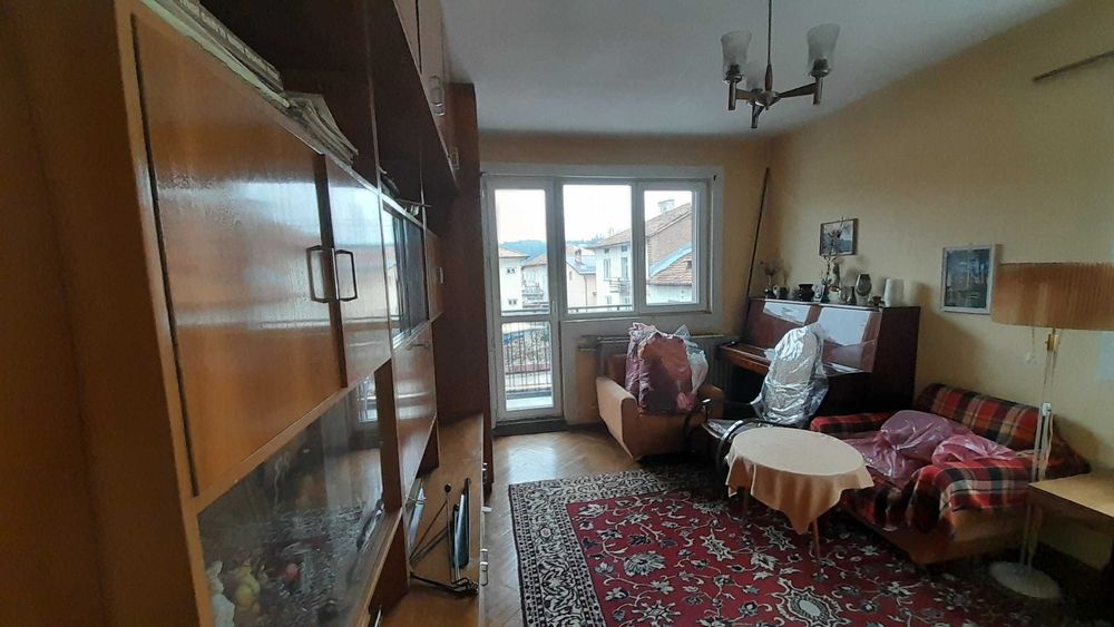 Продава се Тристаен апартамент в Разлог - 80 кв.м за 1225 €/кв.м - Снимка #3