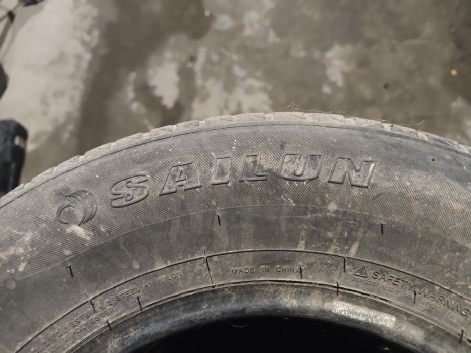 Продаются шины есть 8 штук размер 205/70/14