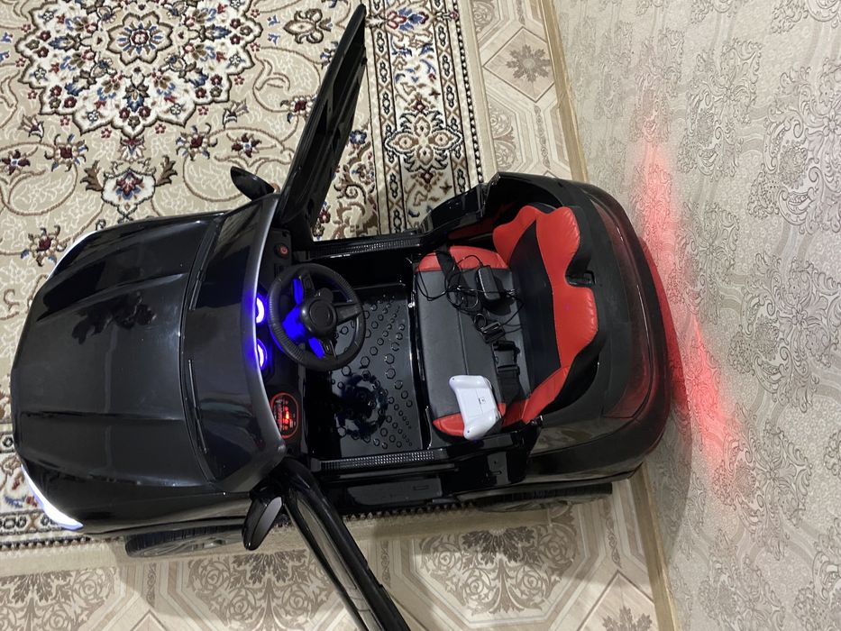 Детская электромашина мерс