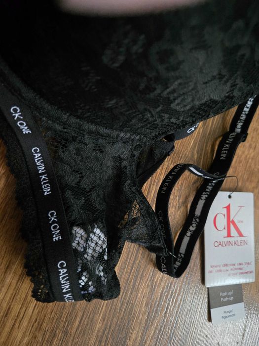 Сутиен Calvin Klein 70 E