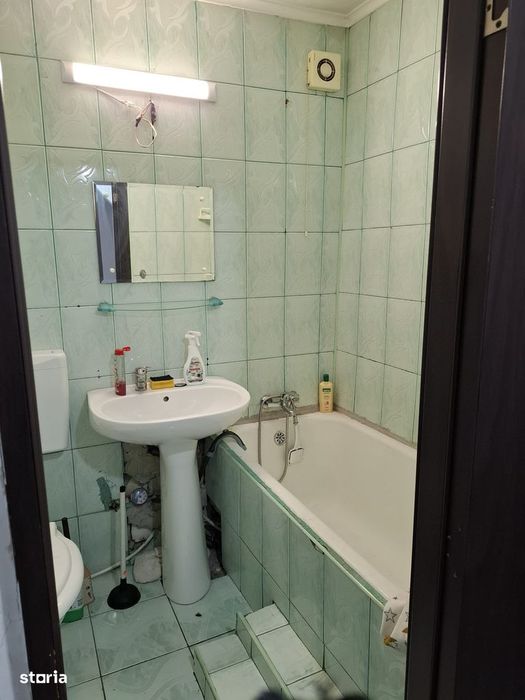 Apartament 4 camere decomandat