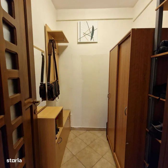 Apartament de vanzare 2 camere,Zona Stejarului