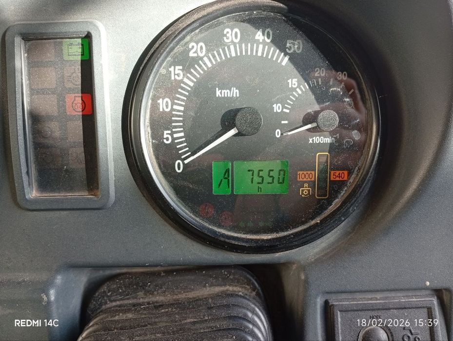 MTZ 892.2 sotiladi narxi 230 mion