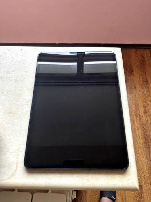 iPad Pro 11" (A2013) 512GB ili 256 Cellular – ЗА ЧАСТИ (Заключен)