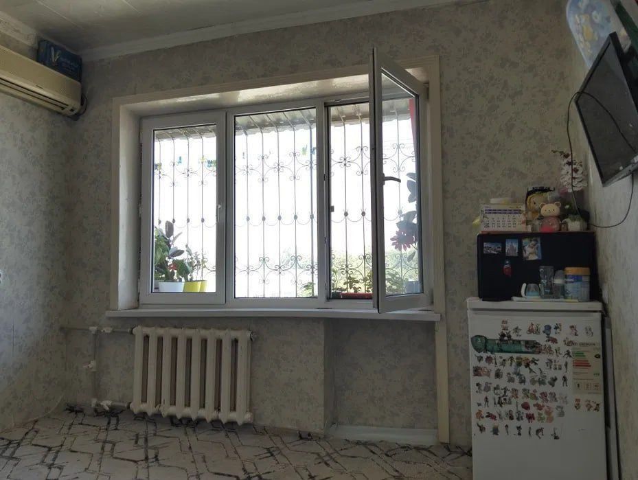 Продаю 1 комнатную квартиру Янгихает Спутник 4 БЫВШЕЕ ОБЩЕЖИТИЕ