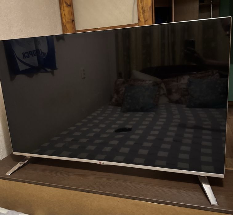 Продам телевизор LG с диагональю 55
