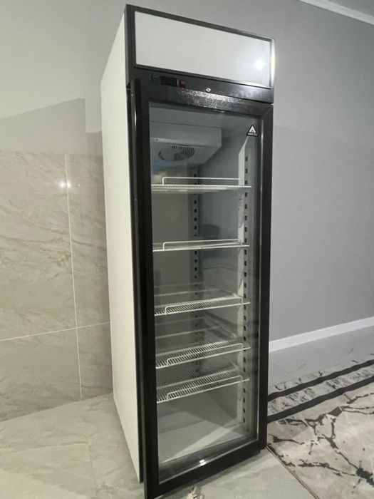 Холодильник витринный Arkto