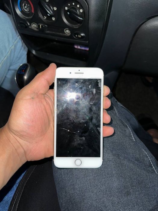 Iphone 8 puls 256/ LLA