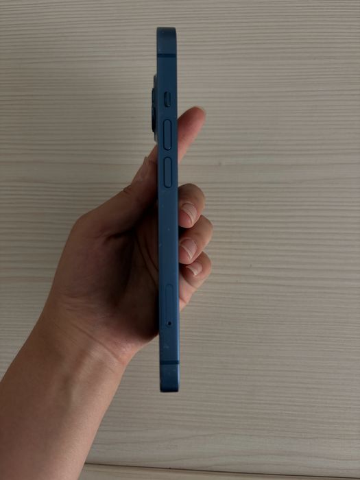 Iphone 13/ 128 гб / синий