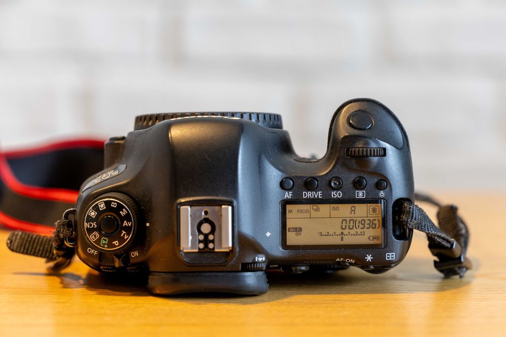 Aparat foto full frame Canon 6d mark I