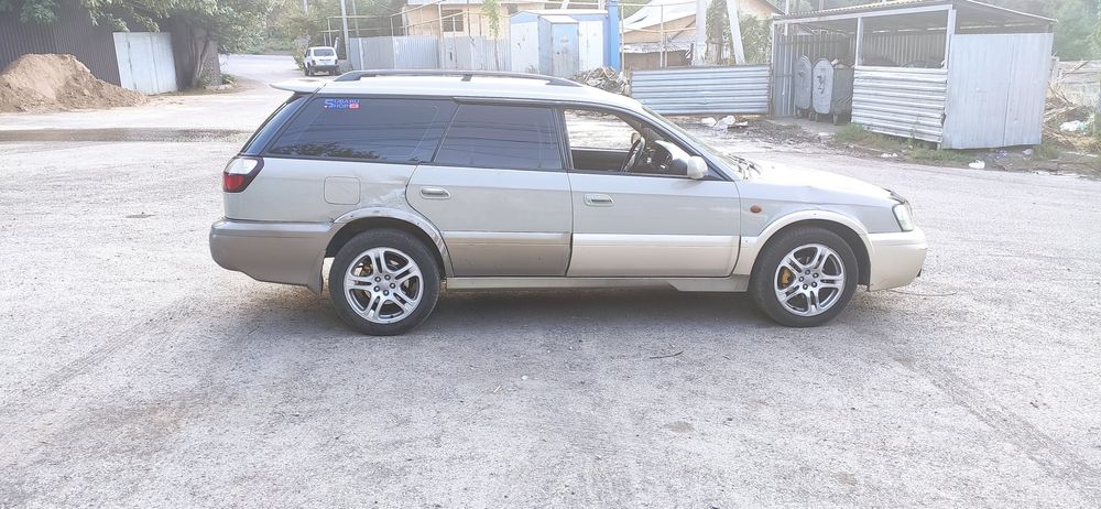 Продам Субару аутбек