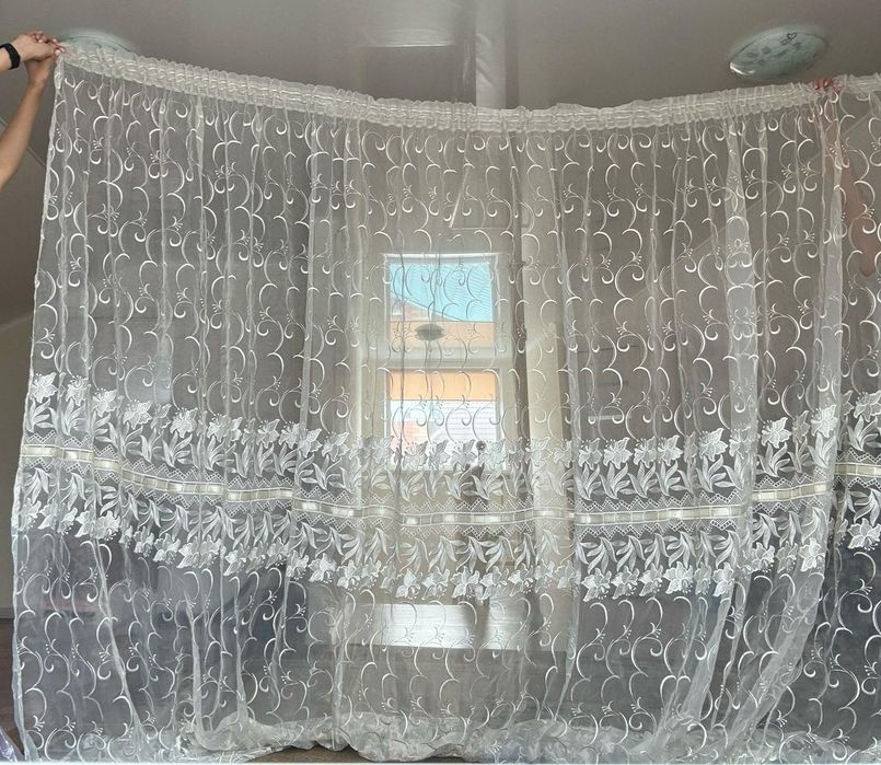 Продам тюль и 2 шторы
