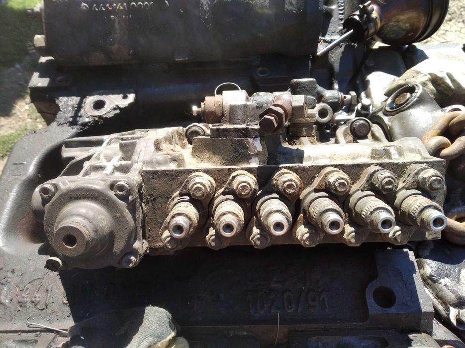 Pompa injectie BOSCH motor om441LA Mercedes, piese glorie c14,bourgoin