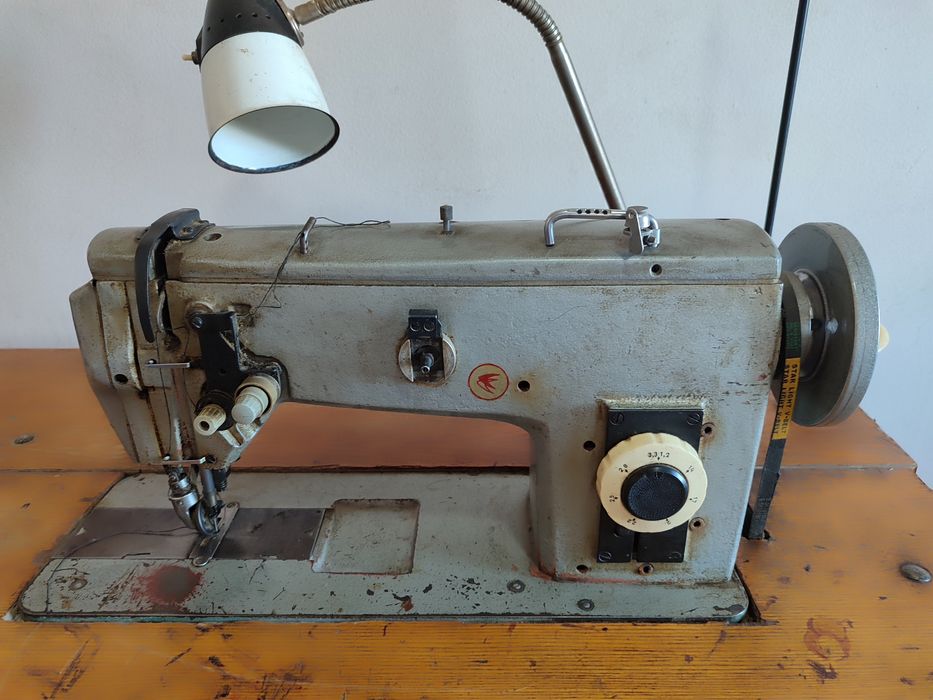 ОБУВНАЯ ШИКАРНАЯ ШВЕЙНАЯ МАШИНА 330 класс по коже, брезент