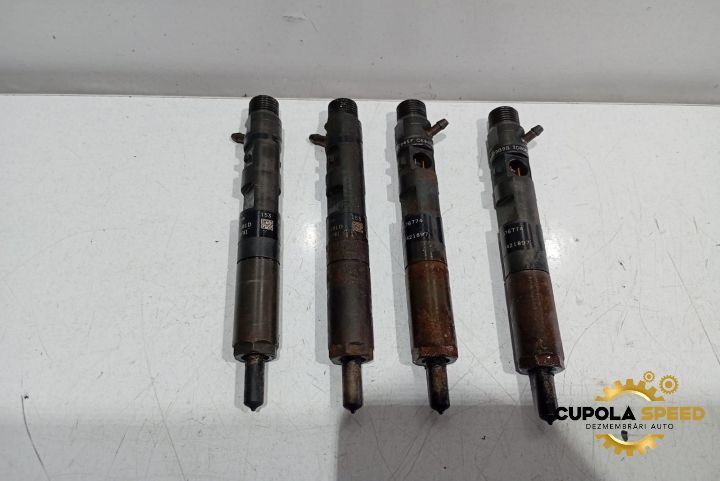 Injectoare Injector 8200676774 1.5DCI K9K Euro 4 Renault Clio 3 [2005