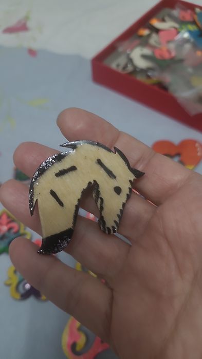 Этноброшь, дерево