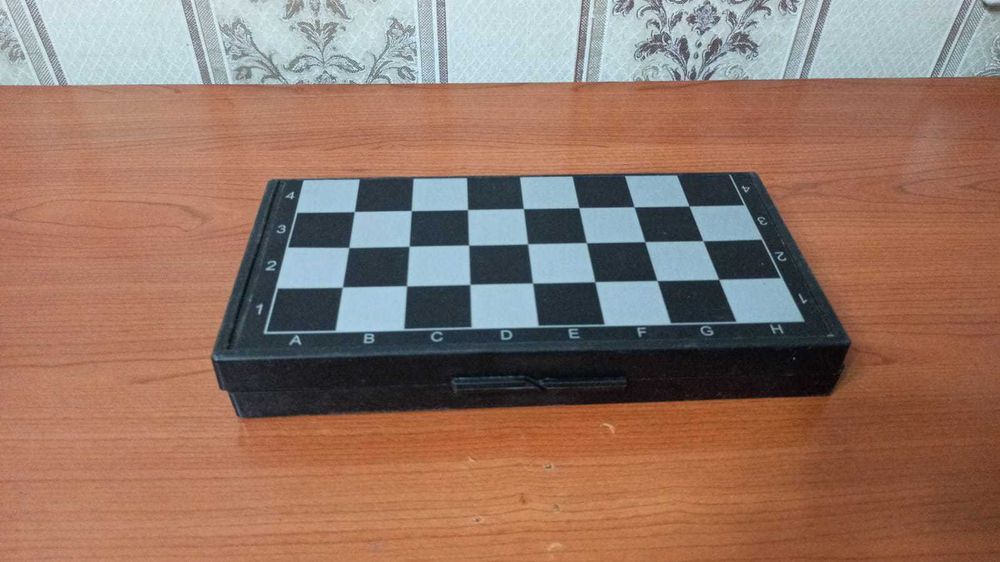 Шахматы деревянные и магнитные