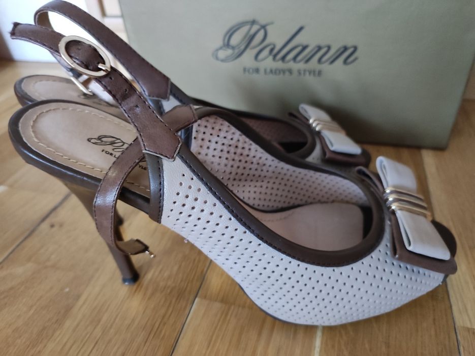 Продам туфли босоножки